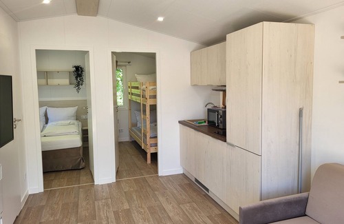 Gro Leuthen House | Comfortable Basic mobile home in the middle of nature