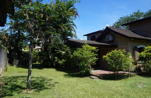 Barra do Sahy House | Comfortable beach house, great accommodation and extensive leisure area
