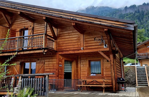 Villard-sur-Doron Ski Chalet | COMFORTABLE CHALET IN THE HEART OF THE BAUFORTAIN