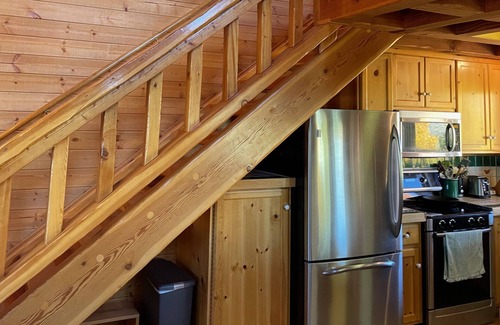 Torrey Cabin | Comfortable cabin and with all the comforts of home in an exquisite setting.