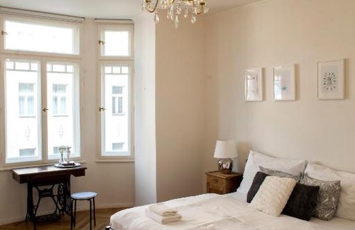 Andel Apartment | Comfortable Central Apartment Close to the River