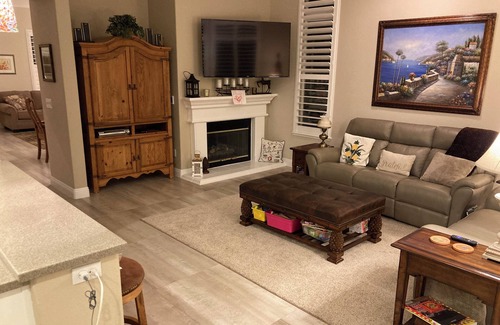 Petaluma House | Comfortable clean modern home in a great neighborhood close to downtown Petaluma