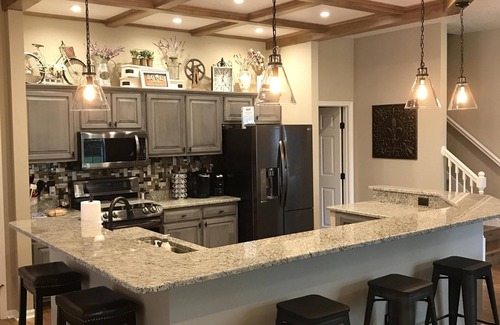 Bloomington Condo | Comfortable, Clean, Roomy, and Close to the Action
