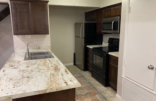 Yuma Condo | Comfortable Condo near YRMC w/parking