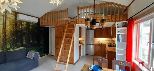 Landvetter House | Comfortable Cottage at Scenic Lake