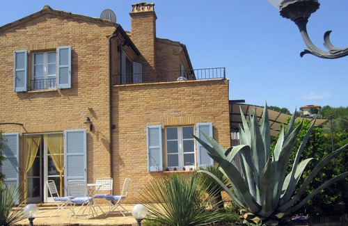 Cossignano House | Comfortable cottage in the March with a stunning panorama view