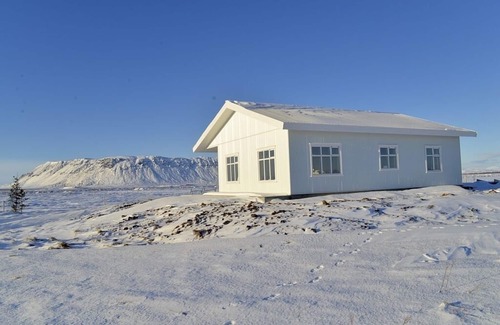 Selfoss House | Comfortable cottage in South Iceland with Hot-Tub for max. 5 people