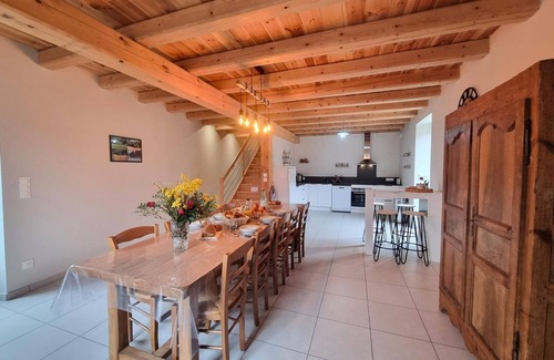 Gumieres Cottage | Comfortable Country House for 10 with Wifi
