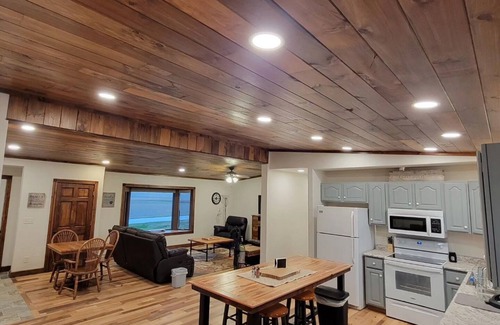 Sparta House | Comfortable Country Home w Expansive Views of Beautiful Big Creek Valley