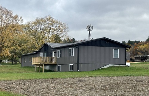 Sparta House | Comfortable Country Home w Expansive Views of Beautiful Big Creek Valley