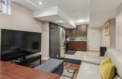 Brampton House | Comfortable & Cozy 2BR Hideaway