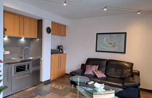 Alf Apartment | Comfortable, cozy apartment between vineyards and woods