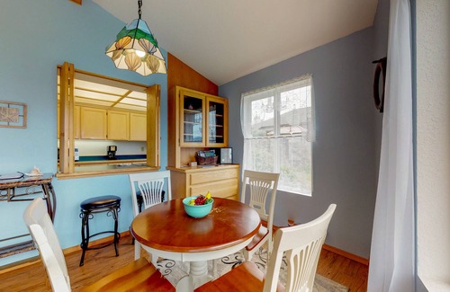 Port Orford House | Comfortable, dog-friendly house in town with ocean and Humbug Mountain views