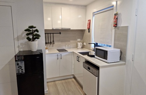 Jacka Apartment | Comfortable Economical and Secure Getaway Apartment w/free parking and wifi