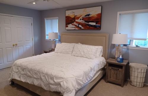 Port Washington House | Comfortable Entire House for rent 4 bed 3 baths