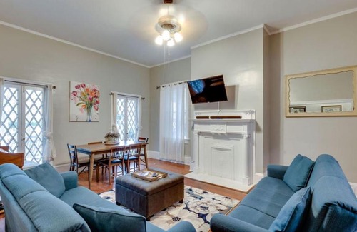 Historic Downtown Savannah Bed & Breakfast | Comfortable Escape in Historic Downtown Savannah