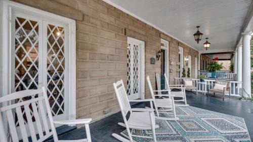 Historic Downtown Savannah Bed & Breakfast | Comfortable Escape in Historic Downtown Savannah