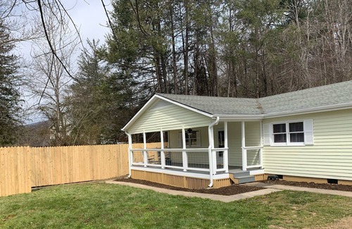 Barnardsville House | Comfortable family home, enough space to bring the entire family.