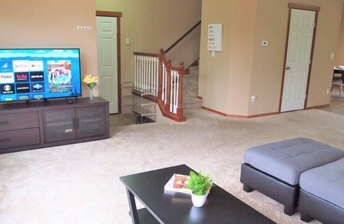 Fort Lewis House | Comfortable & Family friendly house near WA State Fair, JBLM, PLU, golf, & parks