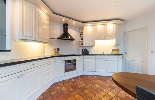Nijeveen House | Comfortable farmhouse with terrace