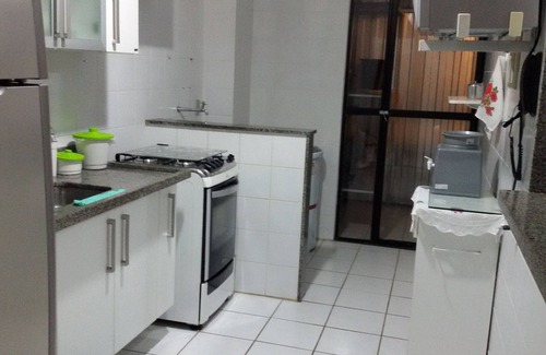 Praia do Morro Apartment | Comfortable fit with Wi-Fi in the Shopping Center Beach Shopping Center in Praia do Morro