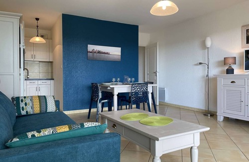 L'Aiguillon-sur-Vie Apartment | Comfortable apartment with pool, golf, and parking