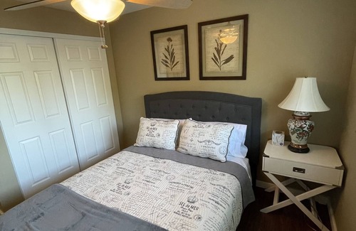Oak Harbor House | Comfortable full furnished home with patio and backyard.