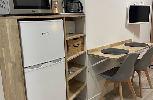 Rochefort Apartment | Comfortable furnished studio on ground floor near the spa (N°36)