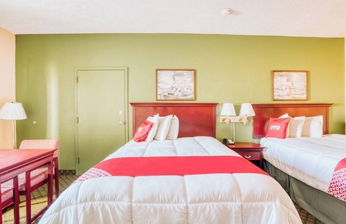 Grenada Hotel | Comfortable Grenada Room w/Nearby Dining, Pet-Friendly + Free Parking