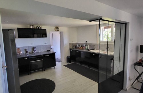 Chalais House | Comfortable guest rooms.