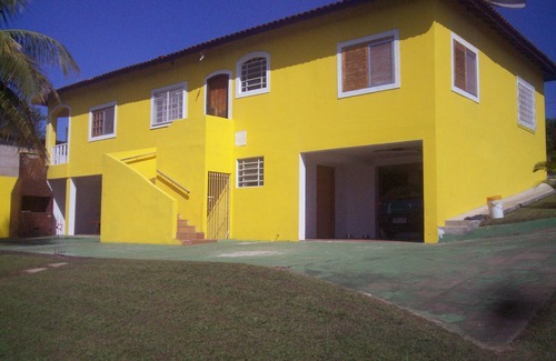 Sao Pedro House | Comfortable house with swimming pool, barbecue, terrace and views of greenery