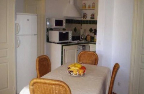 Bonifacio House | Comfortable haven of peace with terrace and garden