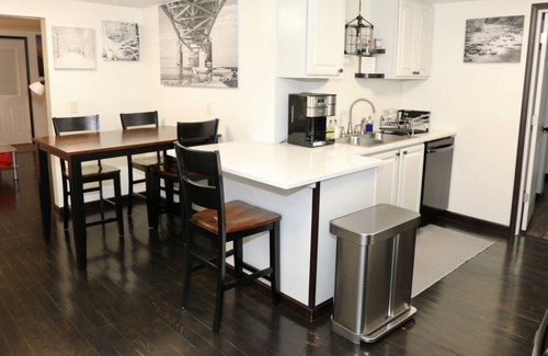 Hillsdale House | Comfortable Hillsdale Retreat