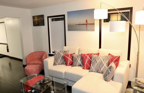 Hillsdale House | Comfortable Hillsdale Retreat