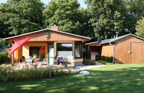 Neukalen House | Comfortable holiday home in McPom Peene Kummerower See