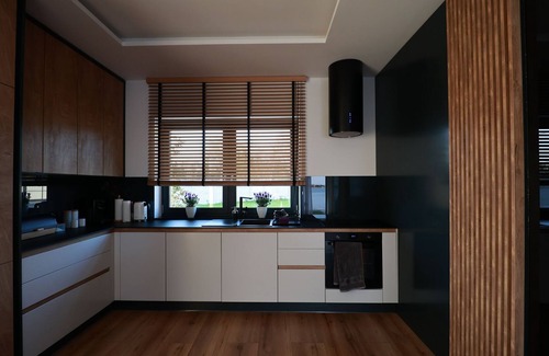 gmina Kunice Villa | Comfortable holiday villa by the lake, sauna, whirlpool, motor boat, Spalona