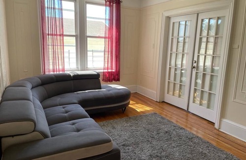 Canarsie Apartment | Comfortable Home Away
