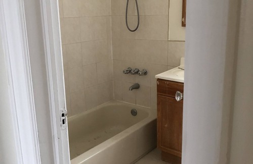 Canarsie Apartment | Comfortable Home Away