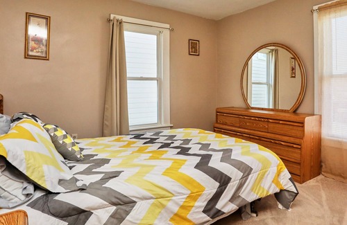 Ellwood City House | Comfortable home in Ellwood City PA