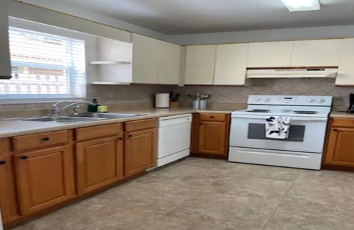 Wellington House | Comfortable Home in the heart of Wellington