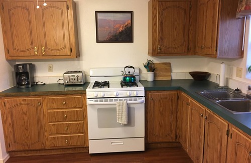 Marble Canyon House | Comfortable Home with Breathtaking Views of the Vermilion Cliffs Wilderness