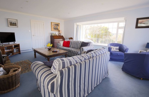 Constantine Bay House | Comfortable House In Lovely Holiday Area With Everything You Require!
