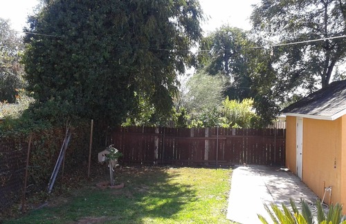 Bungalow Heaven House | Comfortable House with Back Yard In Pasadena California
