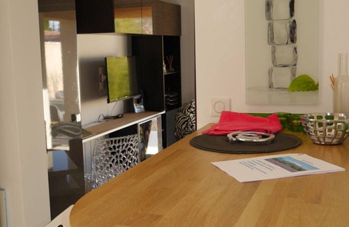 Carpentras Cottage | COMFORTABLE INDIVIDUAL GITE - MONT VENTOUX - LUBERON - AVIGNON - SPLASHWOR