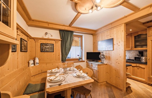 Campitello di Fassa Apartment | Comfortable Apartment “Eurochalet- M1” close to the Ski Lifts with Mountain View, Wi-Fi & Balcony; Parking Available