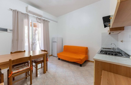Lido degli Estensi Apartment | Comfortable apartment with outdoor space 20 meters from the sea