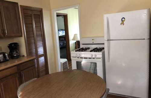 Michigan City Cottage | Comfortable Lake Michigan Cottage Beautiful Beach Reasonably Priced