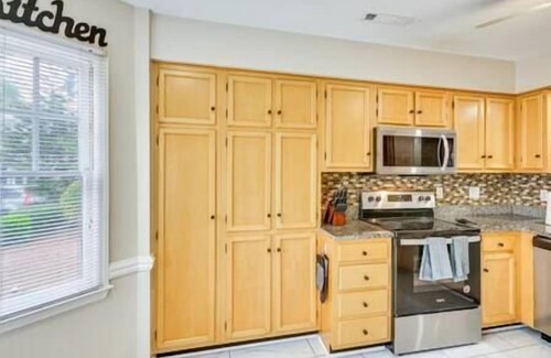 Greensboro House | Comfortable Living - Cypress