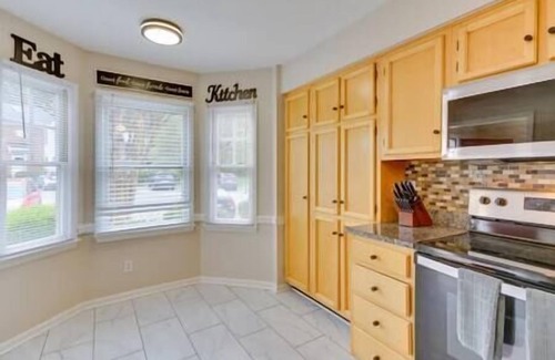 Greensboro House | Comfortable Living - Cypress