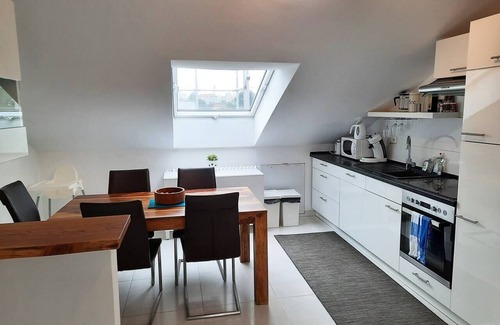 Dachau District Apartment | Comfortable Living – Great Connection to Munich